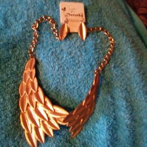 Necklace with earings